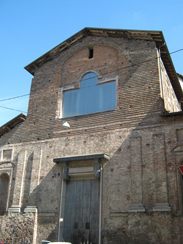 La facciata dell'ex chiesa di San Cristoforo