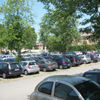 foto di un parcheggio