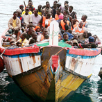 un barcone di immigrati