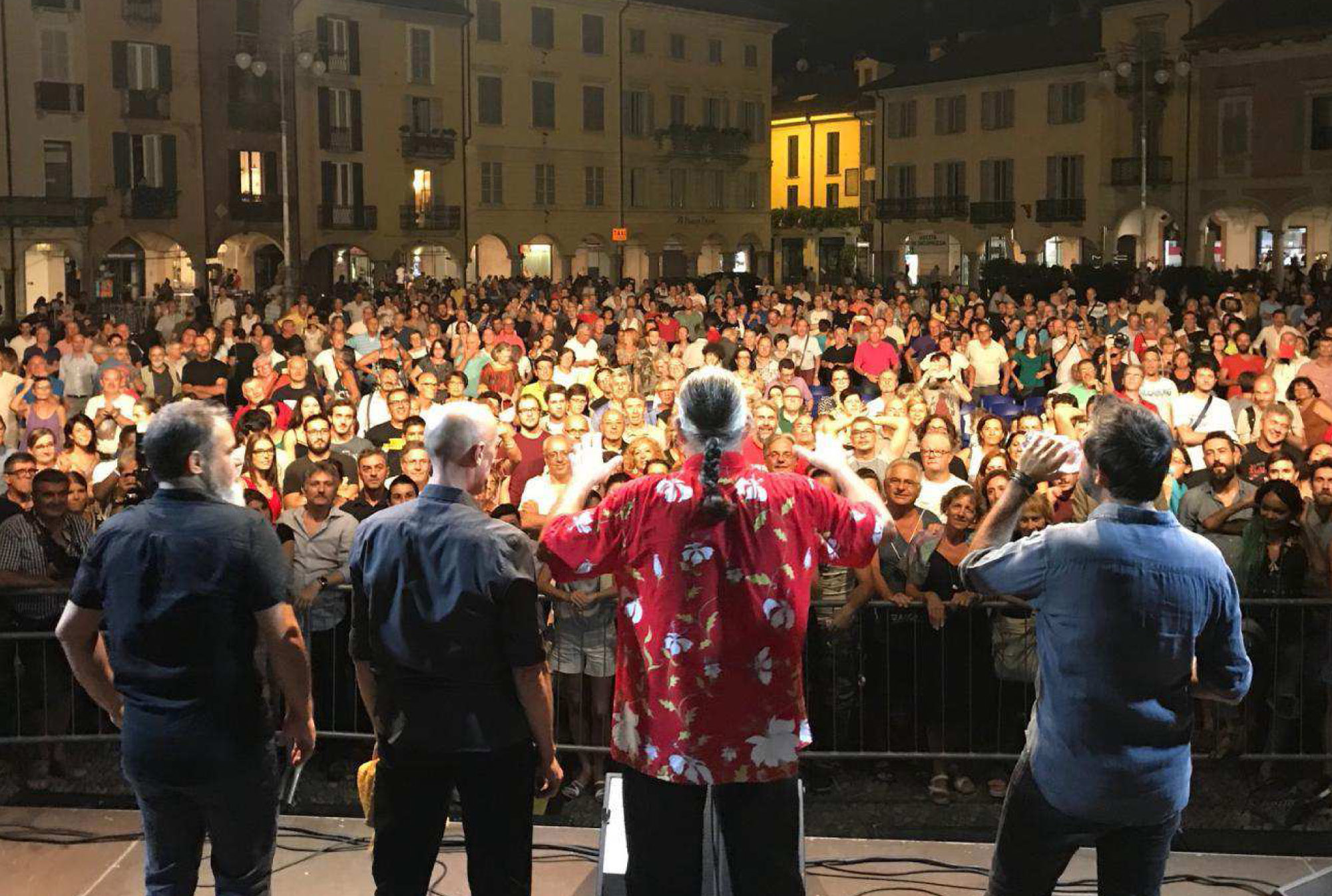 immagine di spettacolo in Piazza della Vittoria 