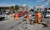 Operai al lavoro per sistemazioni stradali