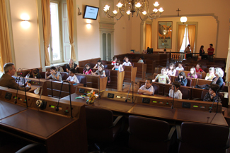 gli studenti in aula consiliare