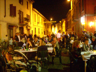 Una foto di "Borgo Adda by Night"