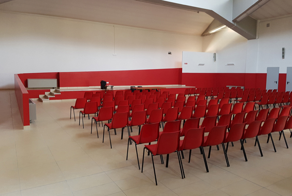 l'aula magna della scuola don milani