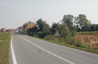 punto di riaccostamento tra nuovo argine e strada provinciale a monte del Curletto