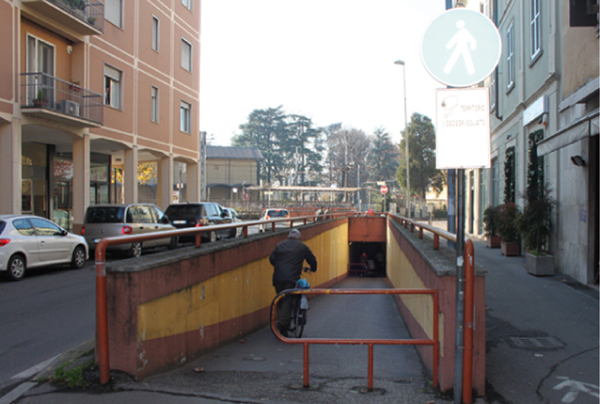 il sottopasso tra via dall'oro e viale pavia