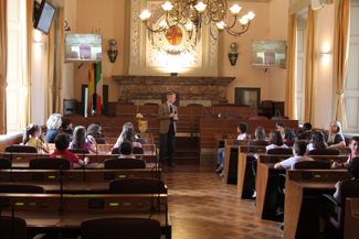 gli studenti in aula consiliare