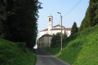 Vista della chiesa del quartiere San Gualtero