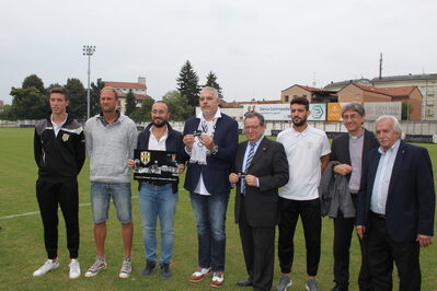 foto di gruppo della conferenza stampa