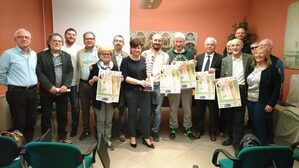 foto di gruppo alla conferenza stampa